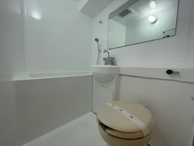 バス・シャワールーム　同物件・別号室改装後参考写真になります。