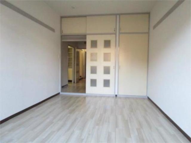 居室・リビング　別号室参考写真