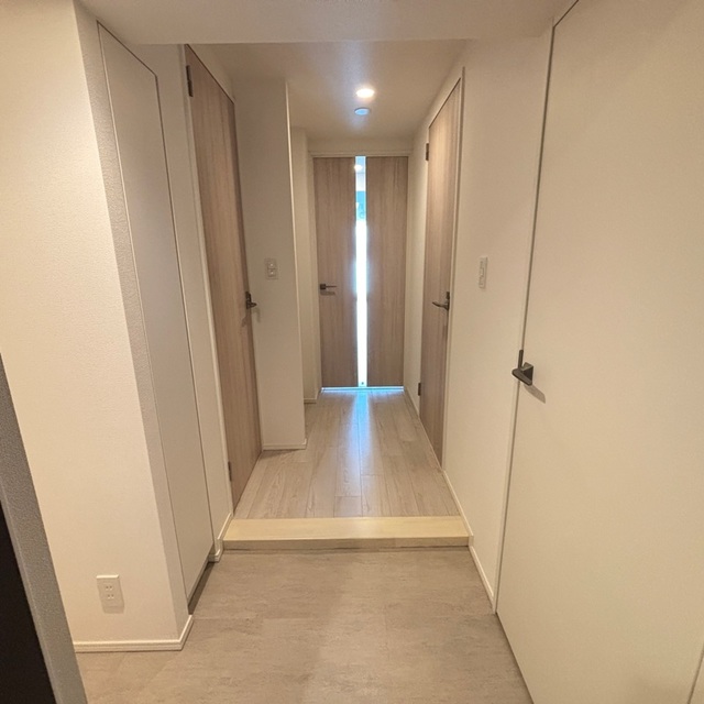 玄関　※写真は同タイプ住戸です。