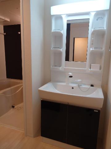 洗面設備　洗髪洗面化粧台