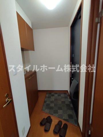 玄関　同建物内別部屋の写真です。