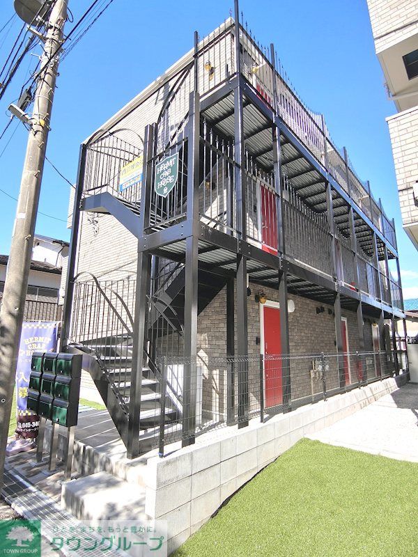 建物外観　重厚感のあるレンガ調の外観です！※外観写真は建築中の写真と…