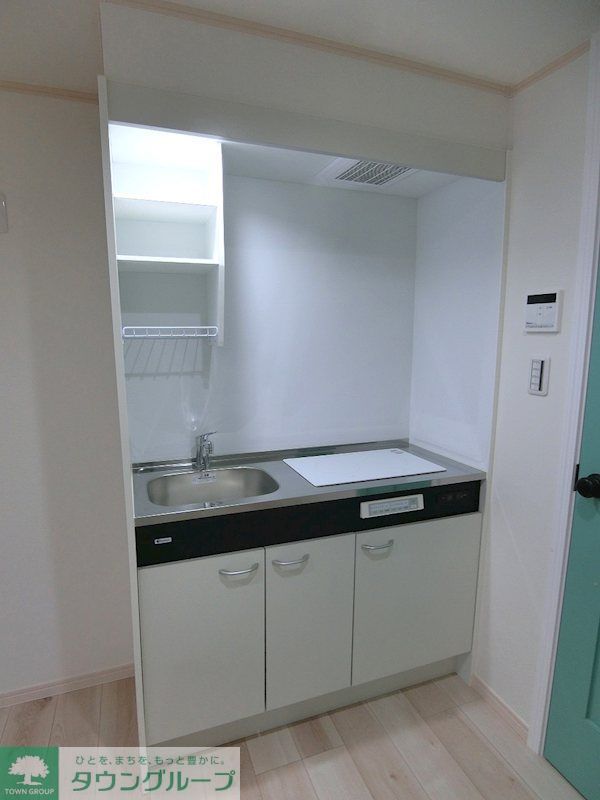 キッチン　2口IHコンロ。料理好きな方にも嬉しいですね！