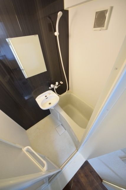 バス・シャワールーム　☆お問い合わせはお早めに☆