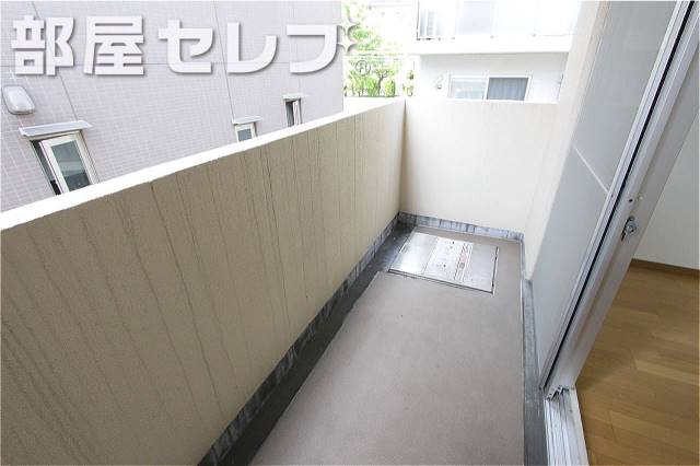 バルコニー　広くて洗濯しやすいです