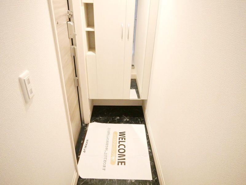 玄関　※別部屋参考写真※