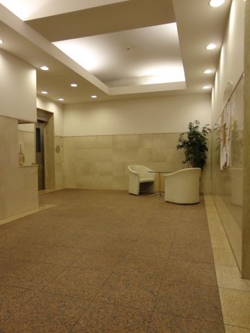 エントランス　１階の共用ロビー