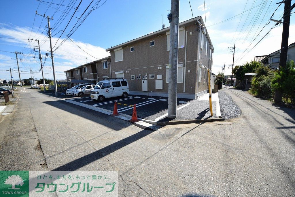 駐車場　駐車場