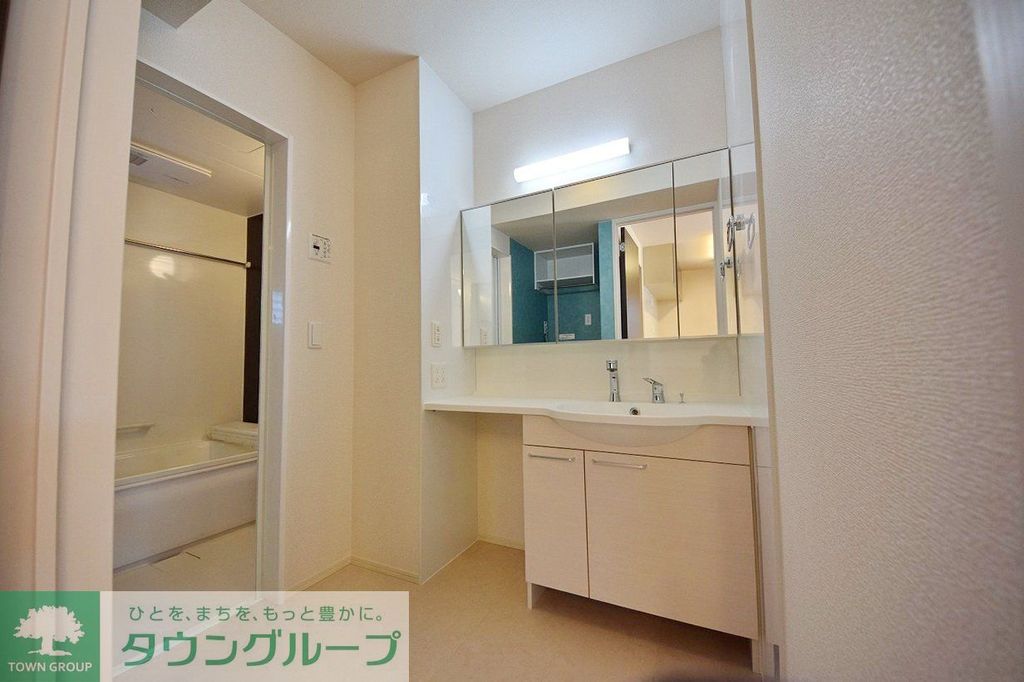 洗面設備　収納