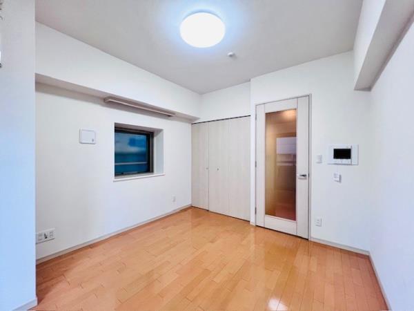 居室・リビング　居間です