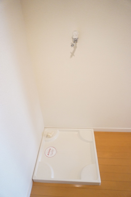 その他設備　防水パン付き洗濯機置き場