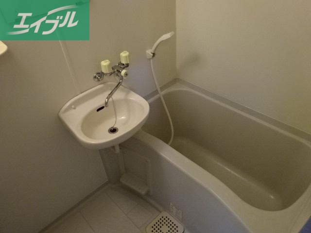 バス・シャワールーム　バス