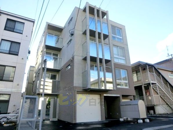 建物外観　Ｗｉ－Ｆｉ付きネット無料導入の１ＬＤＫマンションです♪