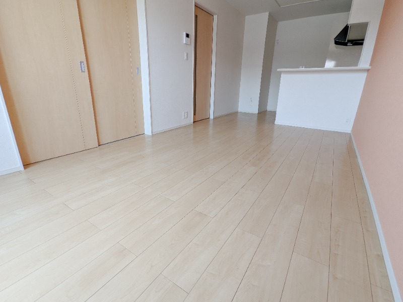 居室・リビング　図面と現状に相違がある場合には現状を優先