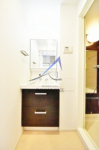 洗面設備　洗面台です。