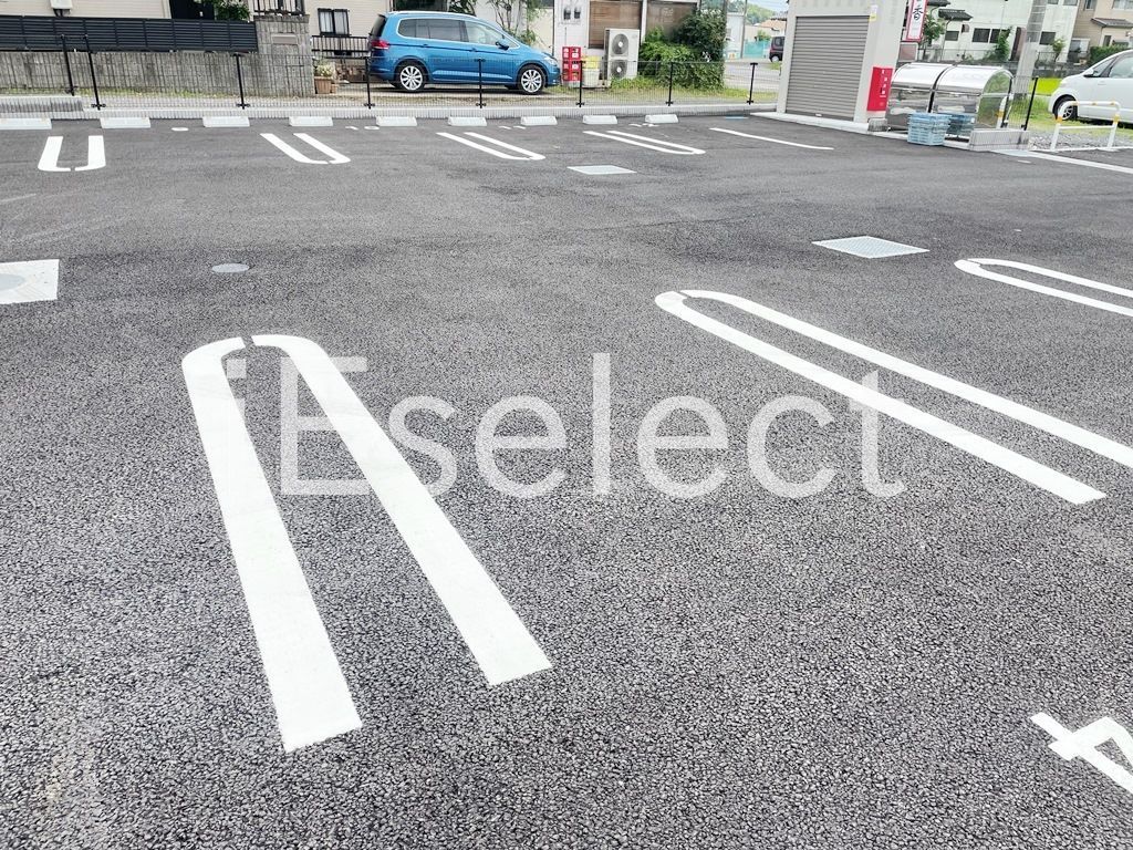 駐車場　敷地内駐車場も募集中です！