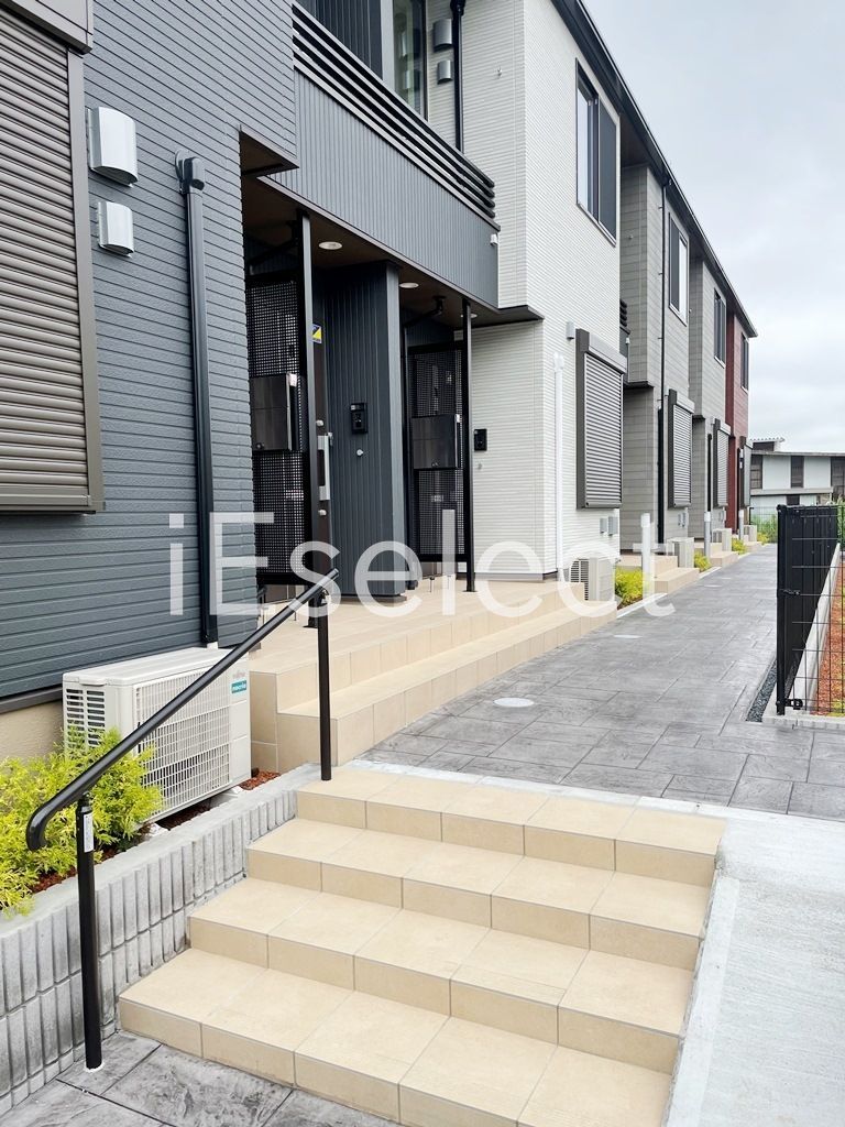 エントランス　エントランスも綺麗ですね。