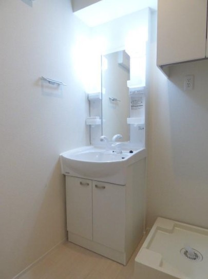 洗面設備　身支度に嬉しい独立洗面台