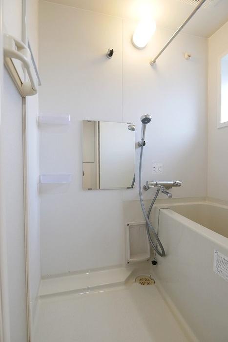 バス・シャワールーム　風呂