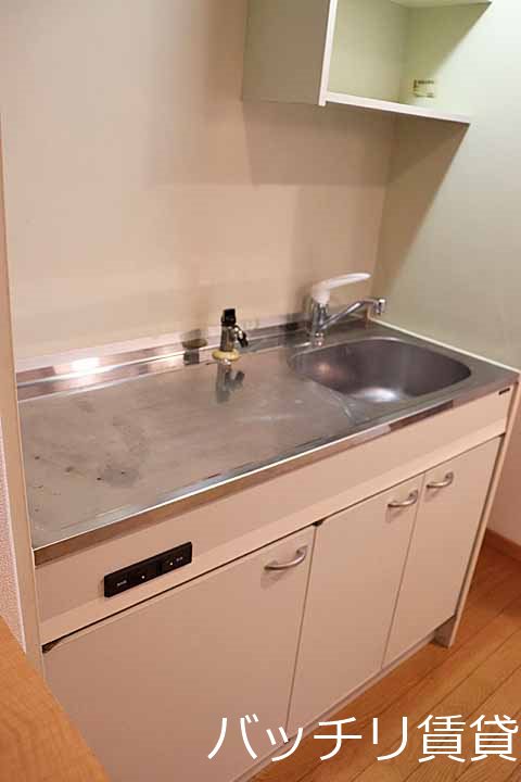 キッチン　＊画像は別部屋の為イメージ、現状優先致します