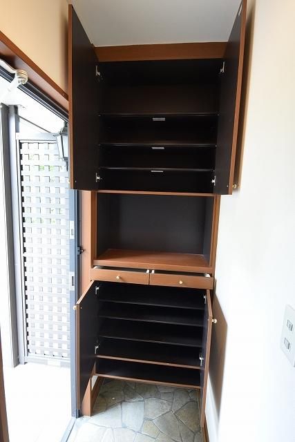 その他設備　★玄関のシューズボックスです★