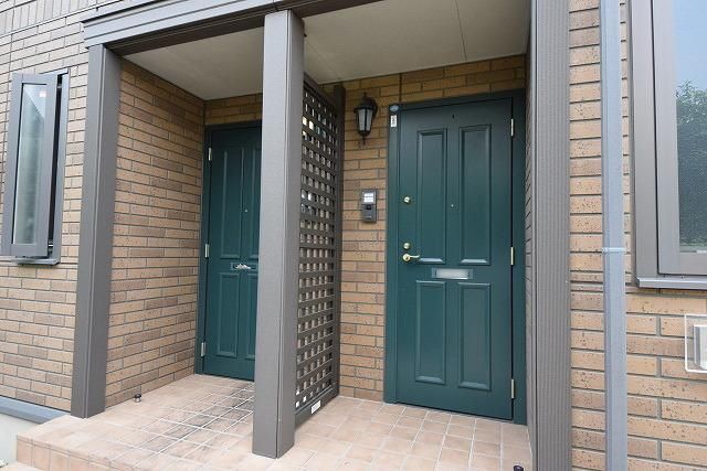 エントランス　★各戸のエントランス・安心の2ロックです★