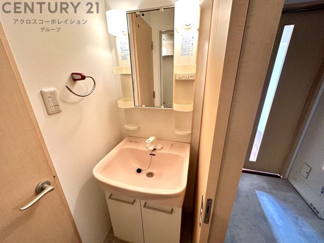 洗面設備　収納スペースもある洗面化粧台付き☆