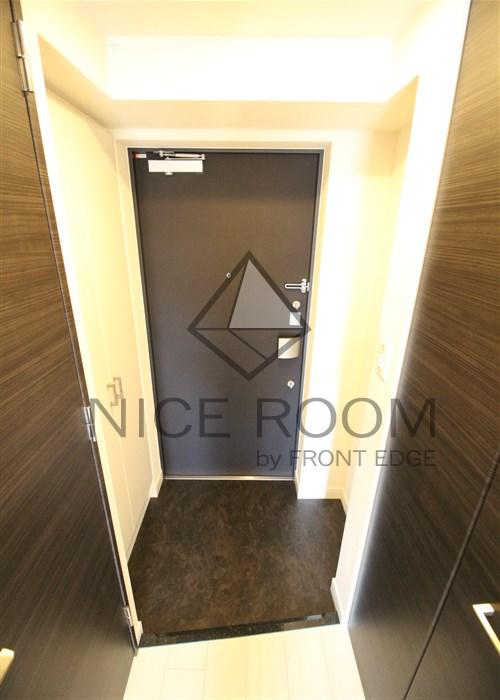 玄関　ララプレイス梅田西イルミナーレ　玄関