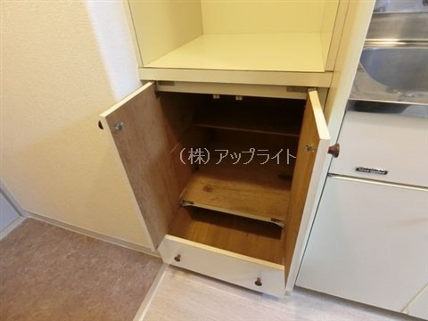 収納　シューズボックス