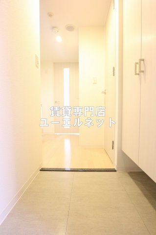 玄関　住まいの顔ともなる玄関