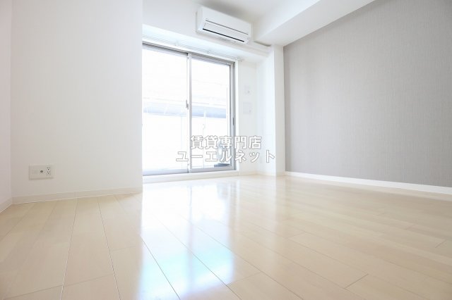 居室・リビング　毎日を快適に過ごせる、明るく開放感のある居室