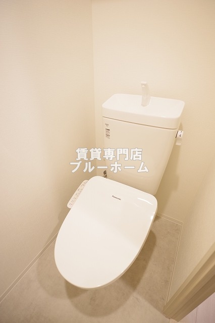 トイレ　温水洗浄便座付のトイレ！