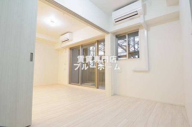 その他　4.0帖のゆとりのある洋室！