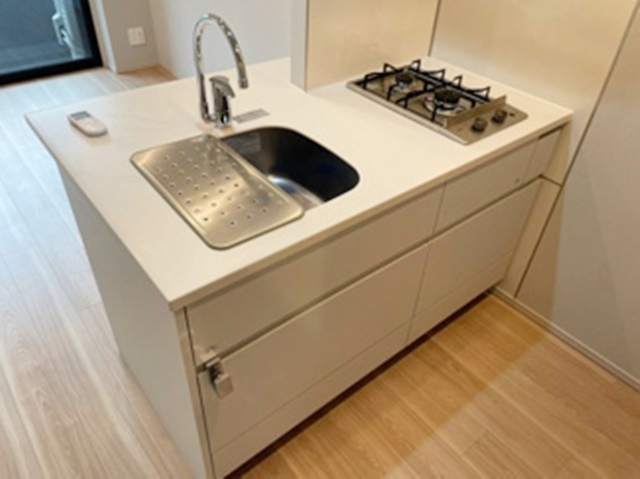 キッチン　周りを見渡しながら調理のできるカウンターキッチンです♪