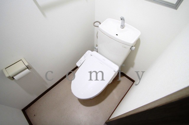 トイレ　ウォシュレット付きトイレ