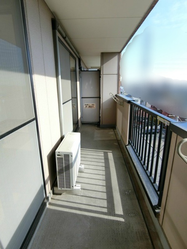 バルコニー　図面と現状に相違がある場合には現状を優先