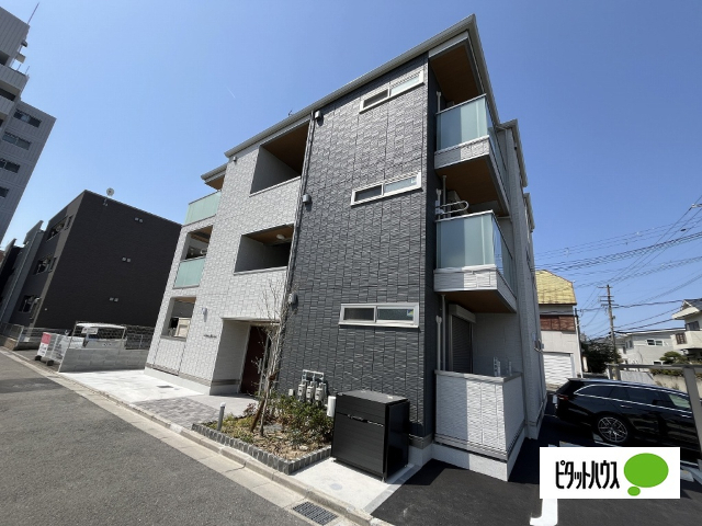 建物外観　建築中