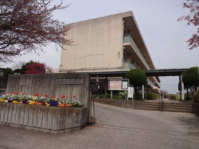 小学校　市立国分寺台西小学校（小学校）まで600m