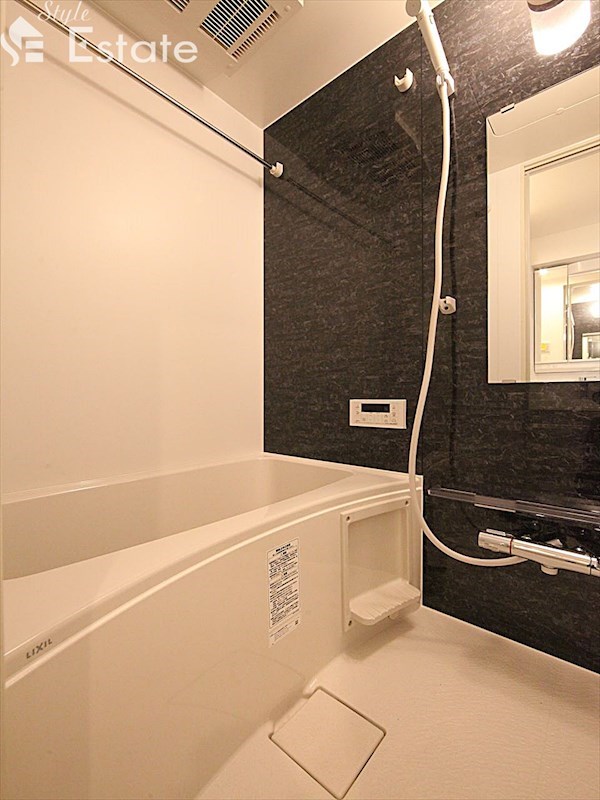 バス・シャワールーム　バスルーム