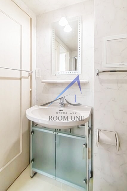 洗面設備　洗面台です。