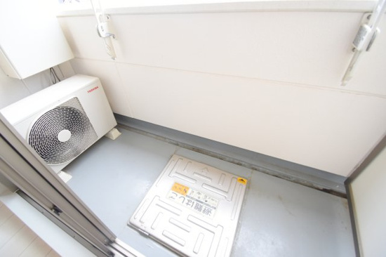 バルコニー　暖かな日差しのふりそそぐバルコニー♪