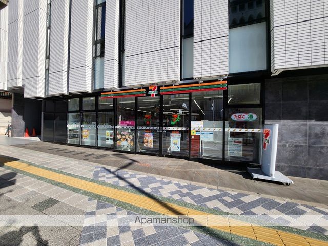 コンビニ　セブンイレブン（コンビニ）まで106m