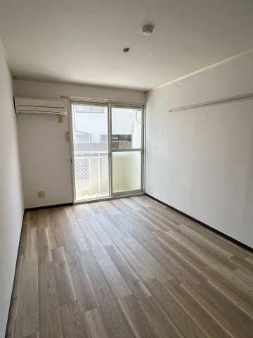 居室・リビング　別室参照