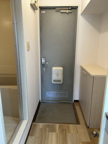 玄関　別室参照