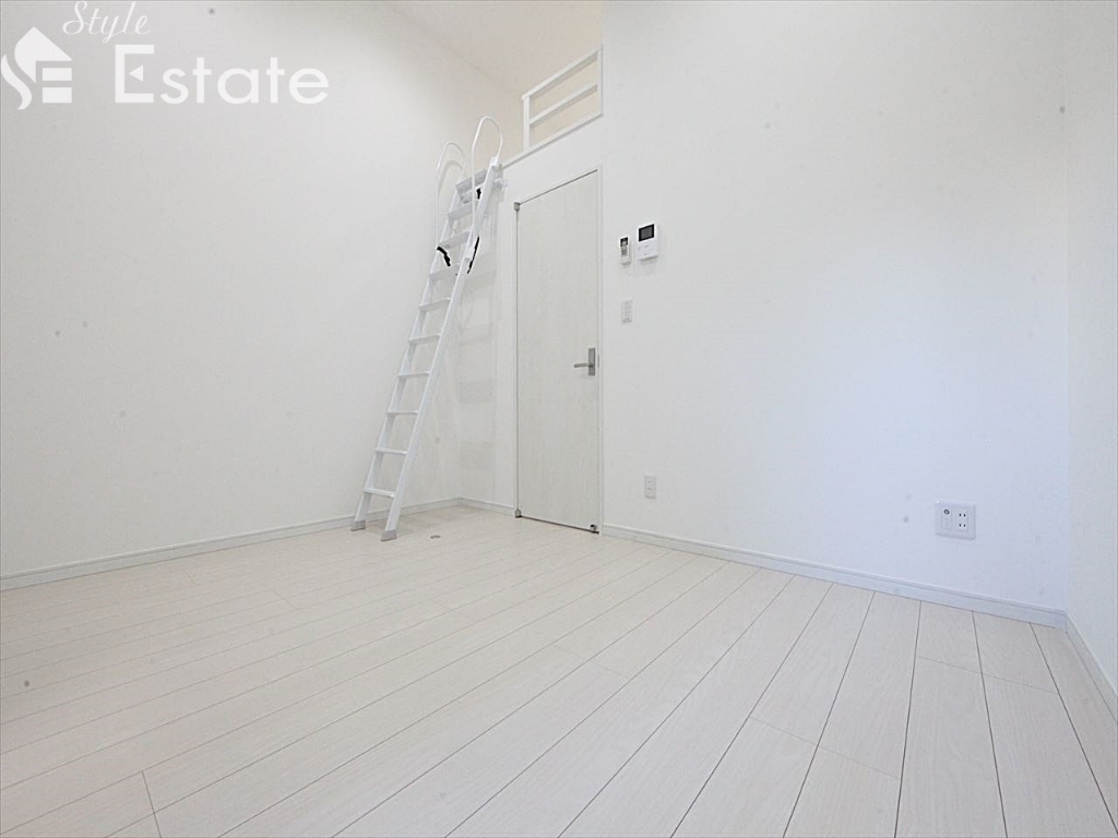 居室・リビング　洋室　6.1帖　クローゼット付