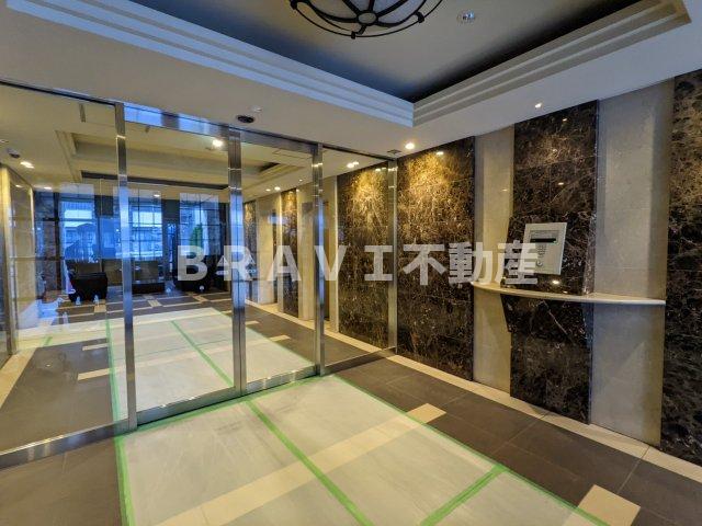 エントランス　【プレサンス大阪城公園パークプレイス】豪華なエントランス