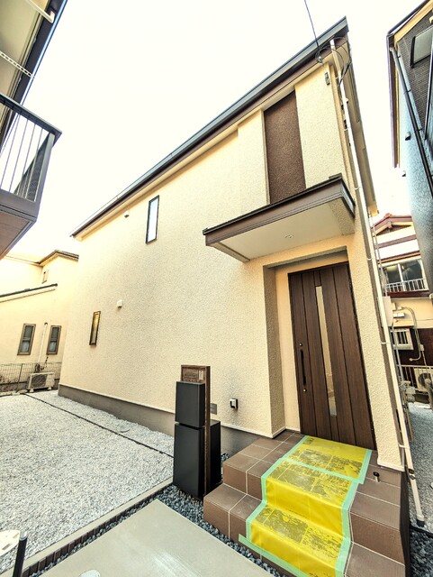 建物外観　エレガントな雰囲気の外観