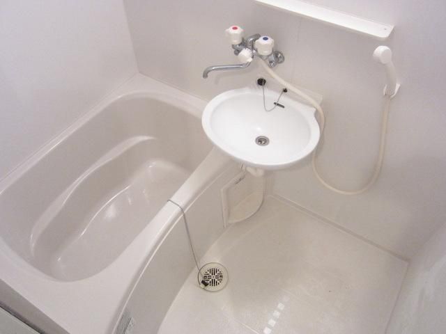 バス・シャワールーム　★お部屋探しはタウンハウジング高幡不動店まで★