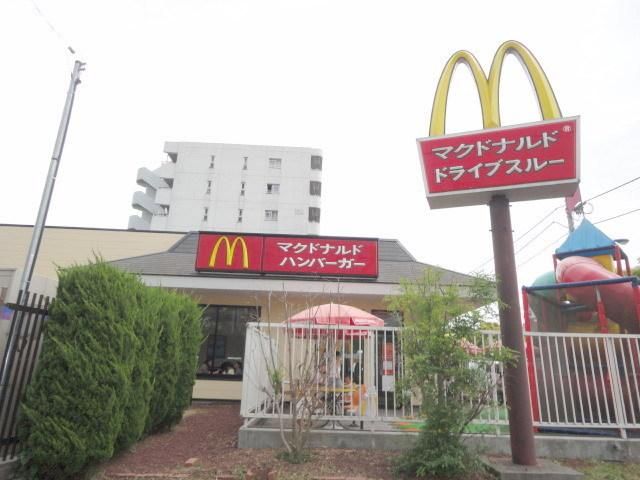 飲食店　マクドナルド（飲食店）まで870m