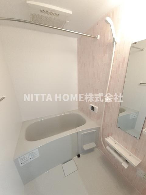 バス・シャワールーム　バストイレ別！追い炊き機能・浴室乾燥機も設置済み◎